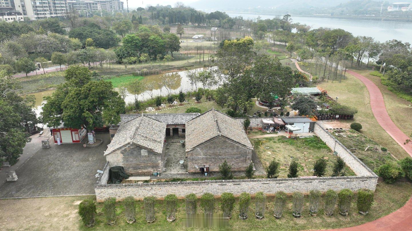 云说壮美一起跃马扬鞭 邕城老巷，烟火正浓！走进南宁西乡塘友爱村，百年时光在此沉淀