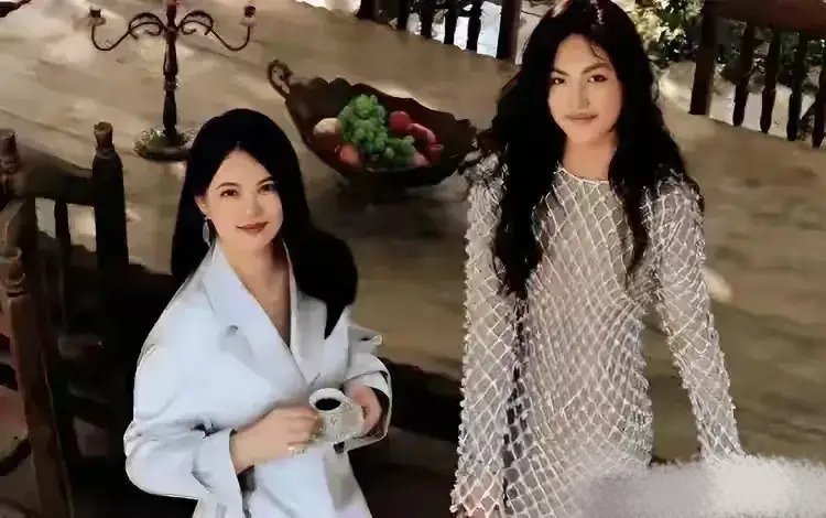 王诗龄15岁看起来比妈妈一样成熟了 好有女人味🥰 ​​​