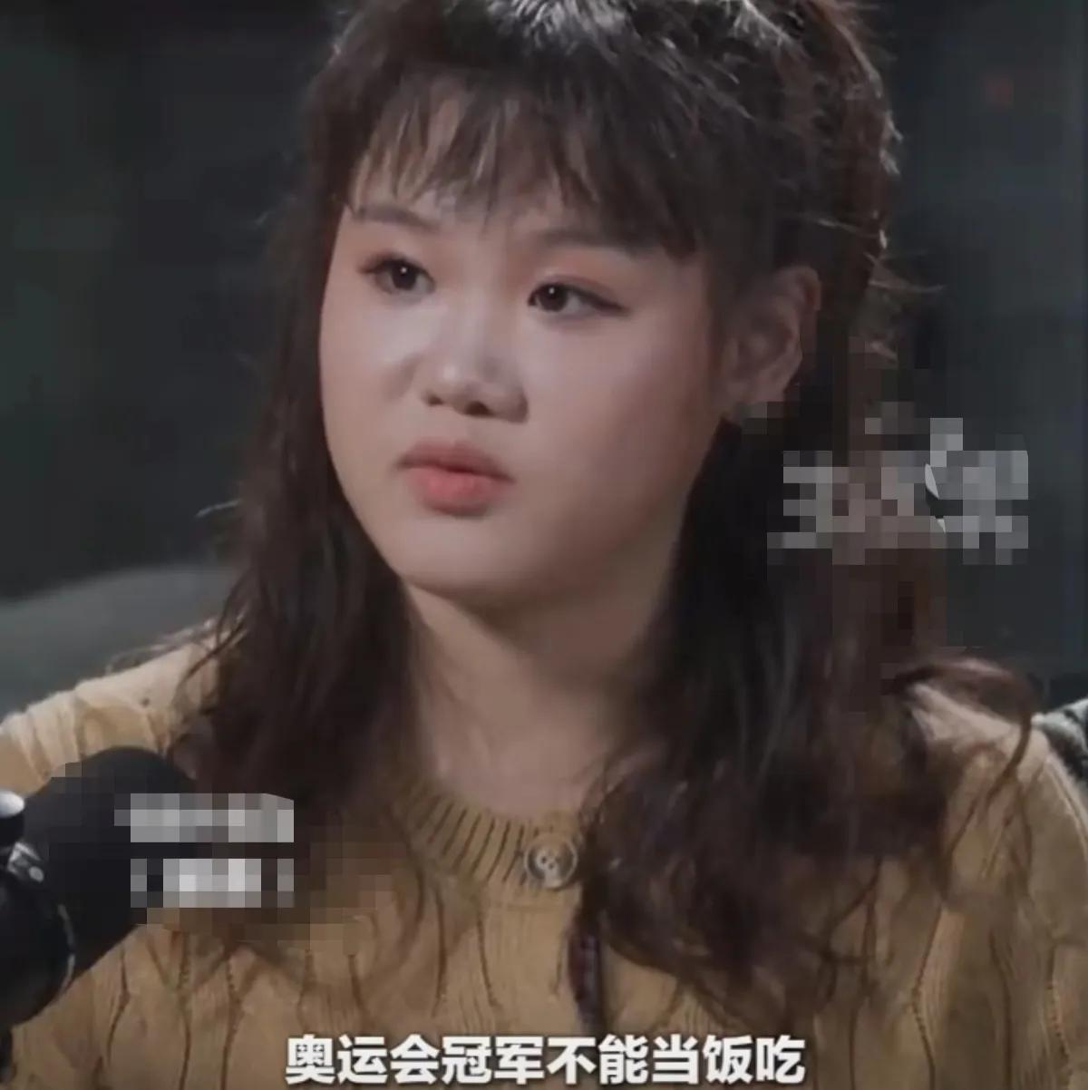 奥运冠军张家齐回应直播带货被质疑，说：“奥运冠军不能当饭吃，它只是称谓，我接受大