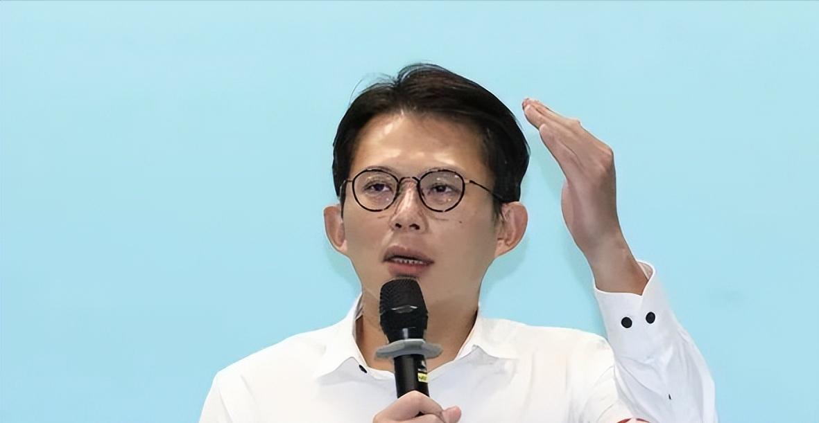 今日（15日），针对李贞秀在绿媒节目中抛出的相关指控，民众党主席黄国昌作出回应。