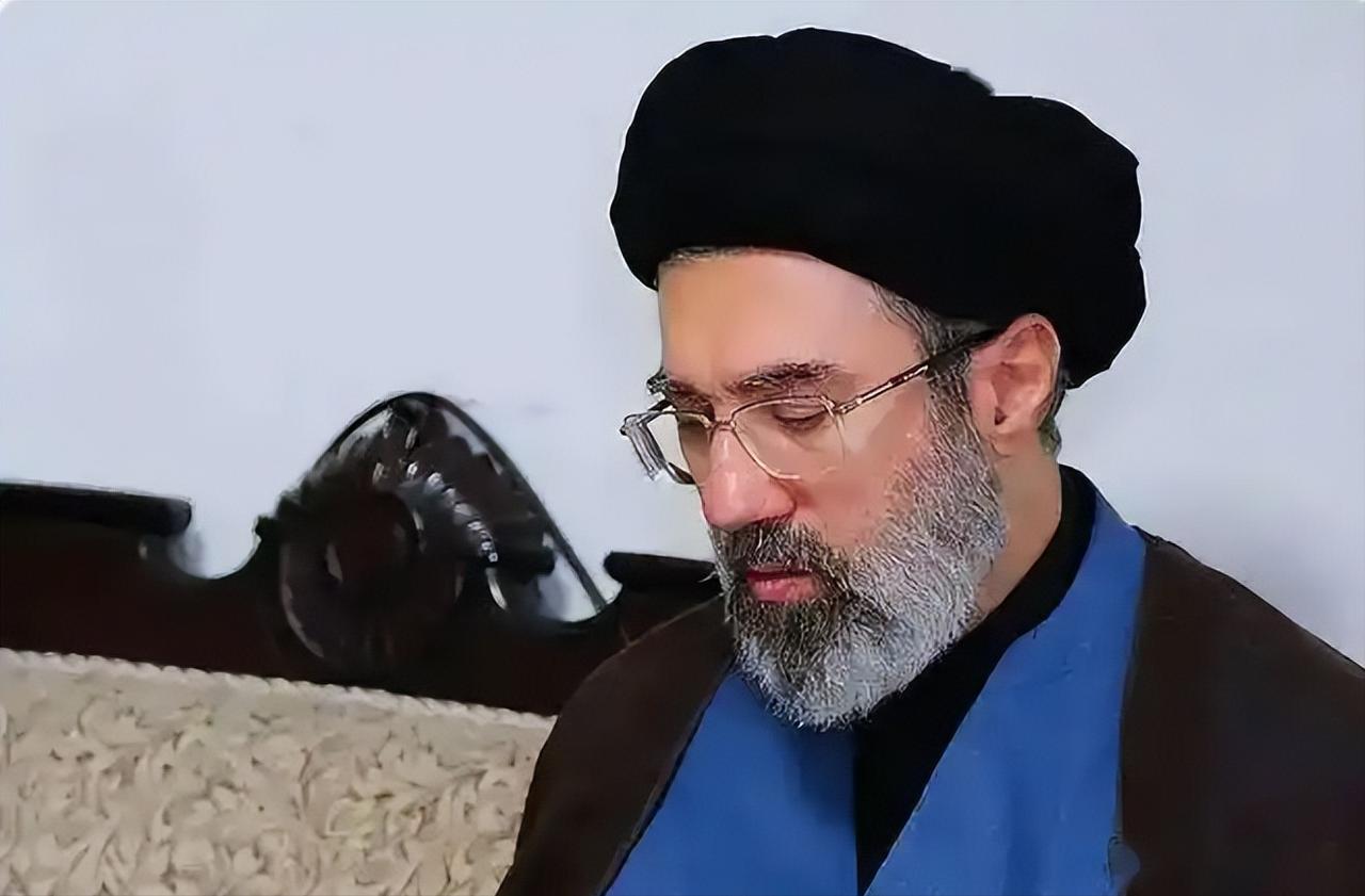 靠山已上场，穆杰塔巴致信普京，中方打破沉默，在安理会审判美以
 
美伊打了快两个