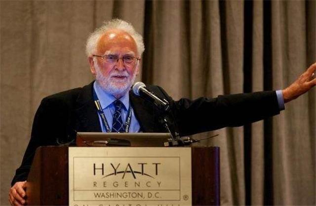 美上将再次严厉发问：“究竟用什么方法才能击败中国？” 哈佛大学教授查普曼，直言不