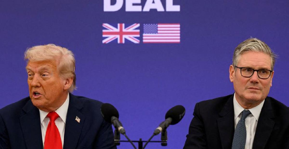 【特朗普一直炮轰斯塔默，英国高官回呛】

过去2周，特朗普一直抱怨、炮轰英国首相