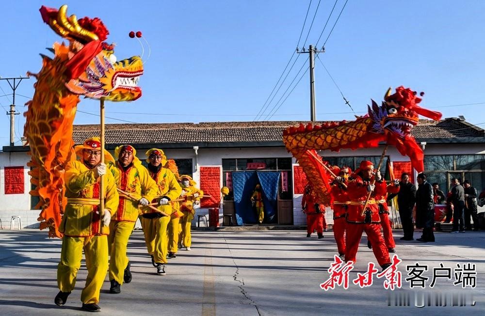 新春走基层，时隔二十六年，甘肃省景泰县长城村社火重启
景泰县草窝滩镇长城村文化广