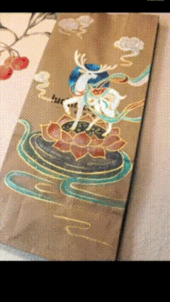 图案太复杂了，你觉得去掉哪部分会更大气？