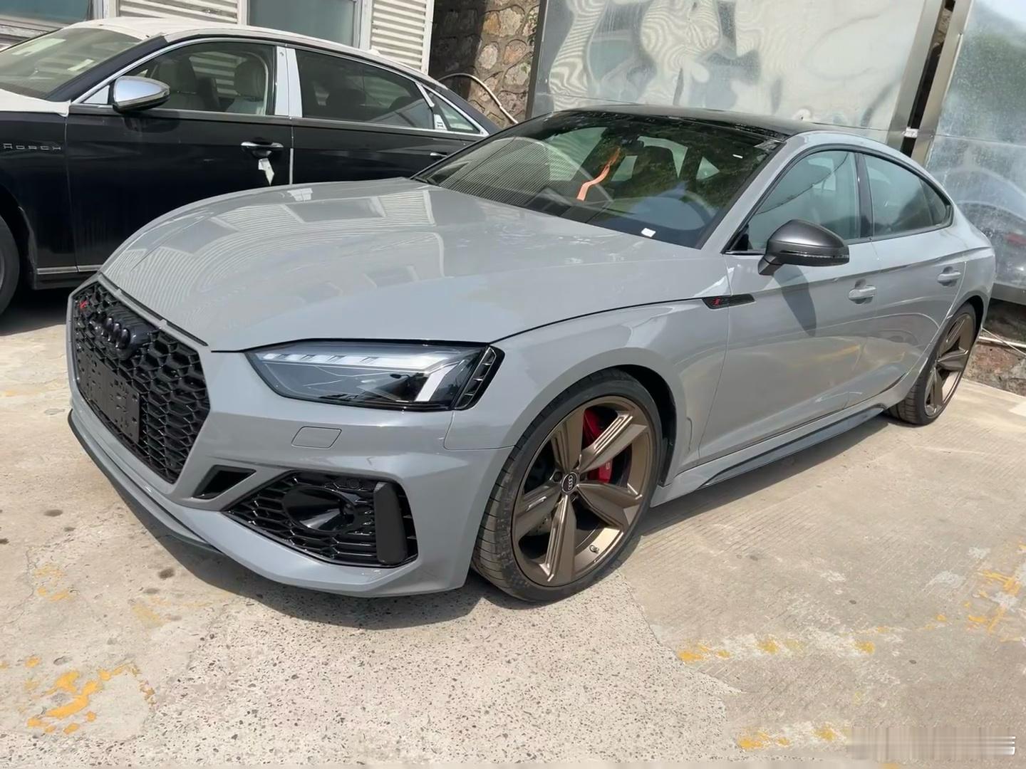 早～[太阳]啊奥迪RS5 Sportback纳多灰/黑 选DRC+运动排气优惠1