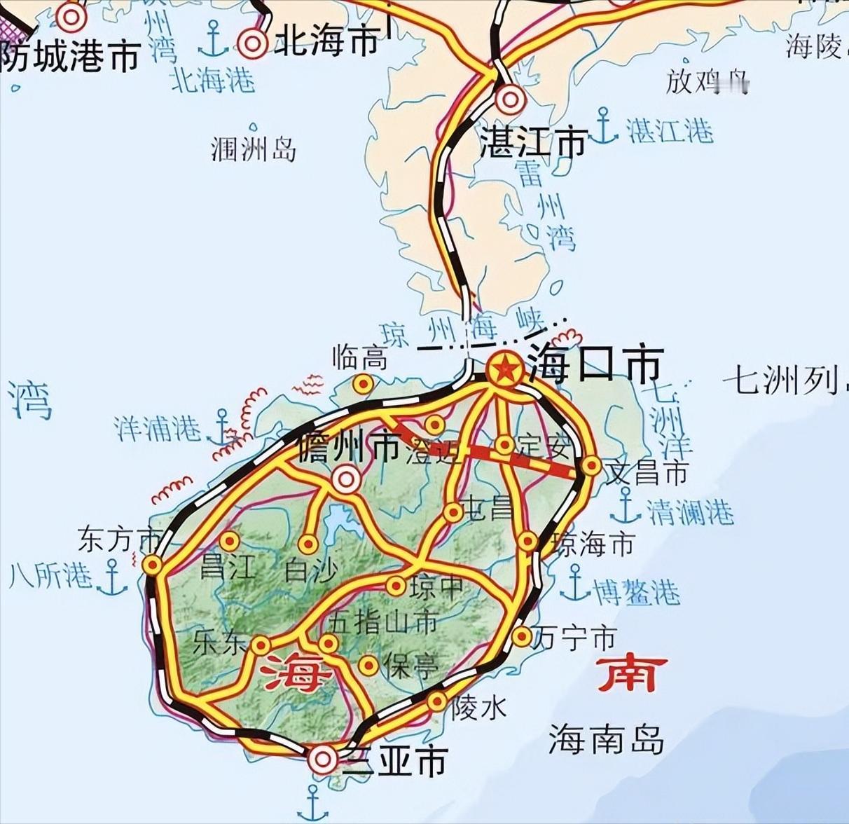 为何非洲的矿石、中东的油气，非得在新加坡卸货重装，不能直接运到我们的港口？就连东