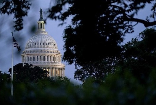 美联邦政府部分停摆当地时间30日晚，美国参议院以71票赞成、29票反对的结果，通