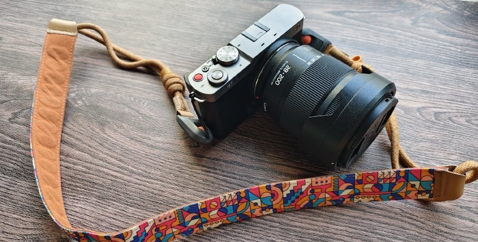 【蒲公英相机背带 Air艺术版上手】蒲公英的全新相机背带 Air艺术版搭配松下S