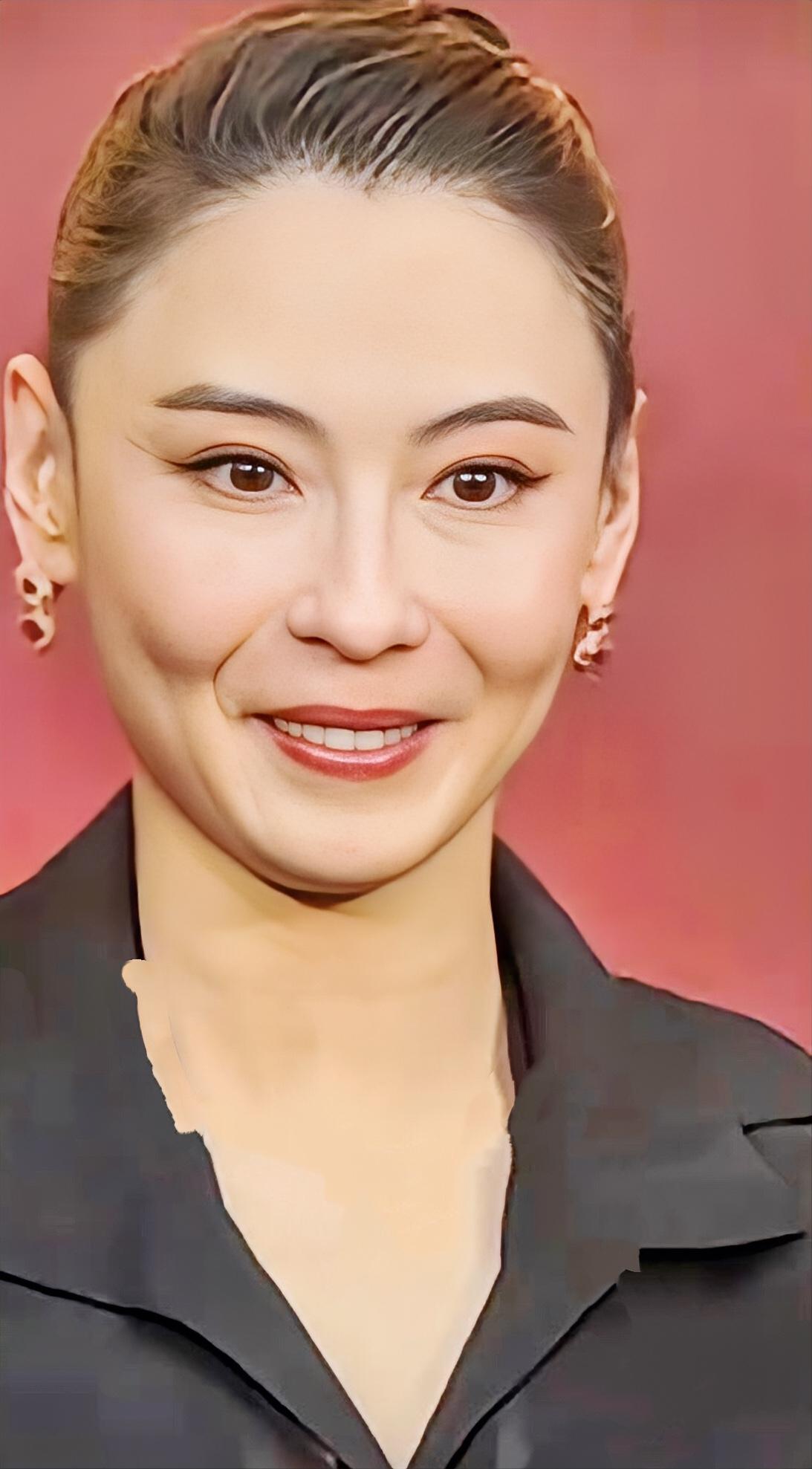 乍一看压根没认出是张柏芝，面部状态和从前对比变化挺大
记录我的2026 张柏芝舞