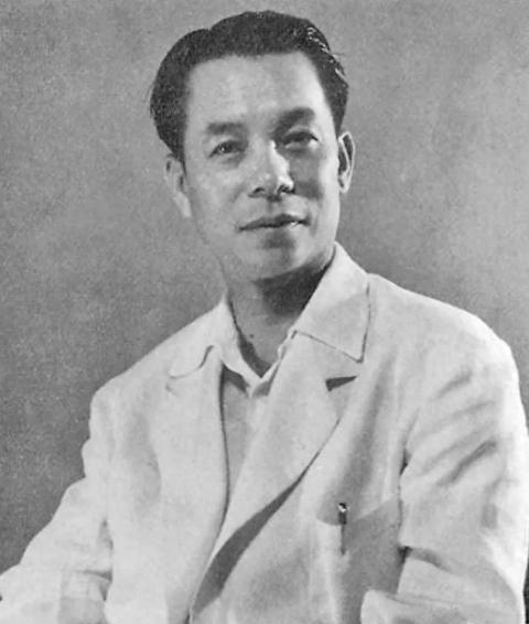 1929 年，一叛徒来找柯麟看病，柯麟当即认出了叛徒，但他没露声色，不慌不忙地给