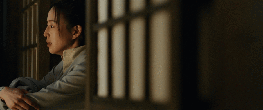 这一次谍战剧天花板都请到了电视剧长河落日开年谍战大剧《长河落日》今晚开播，张鲁一