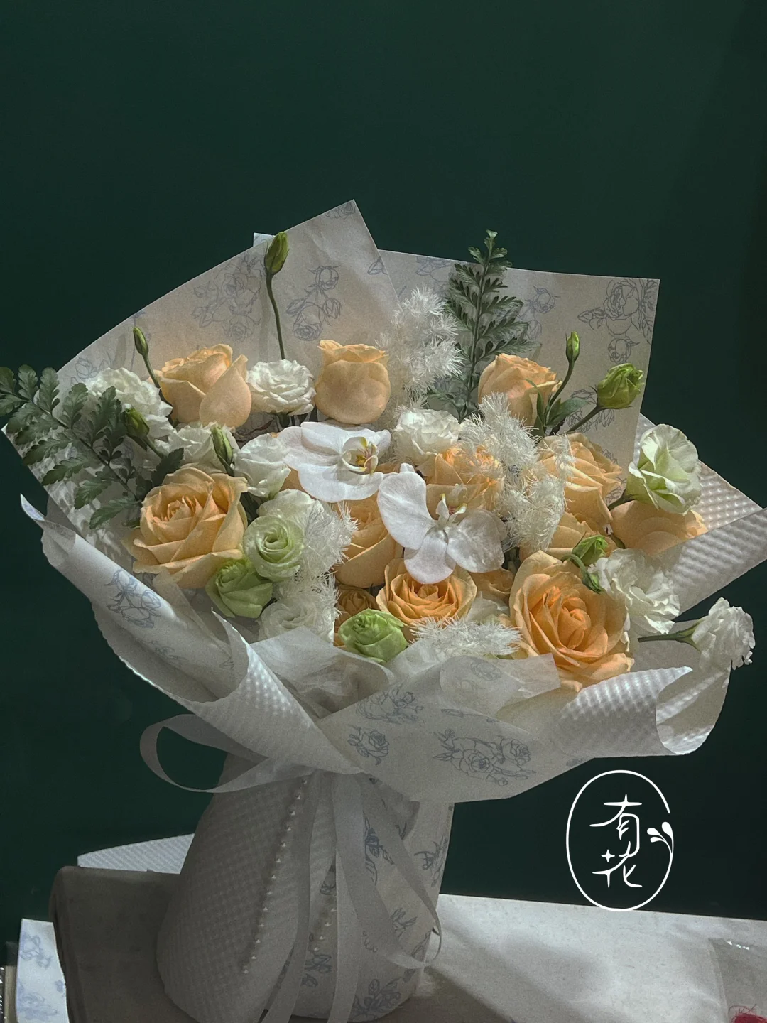 香槟玫瑰花束
