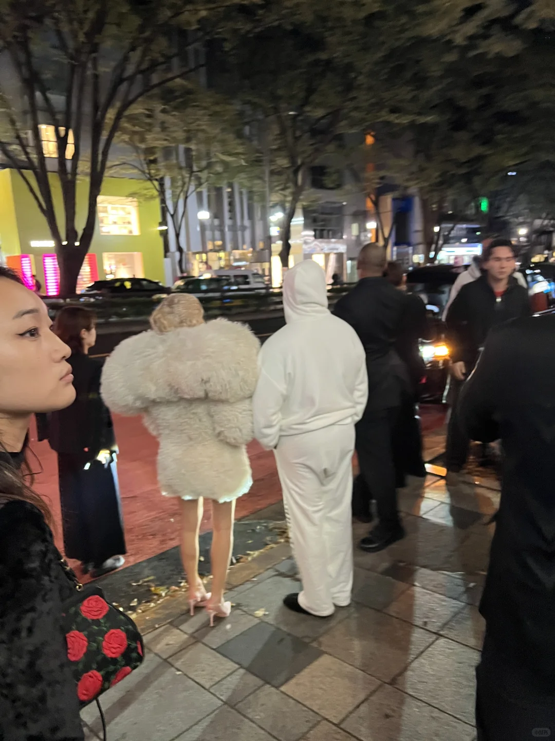 🇯🇵/右划看Kanye一秒变脸