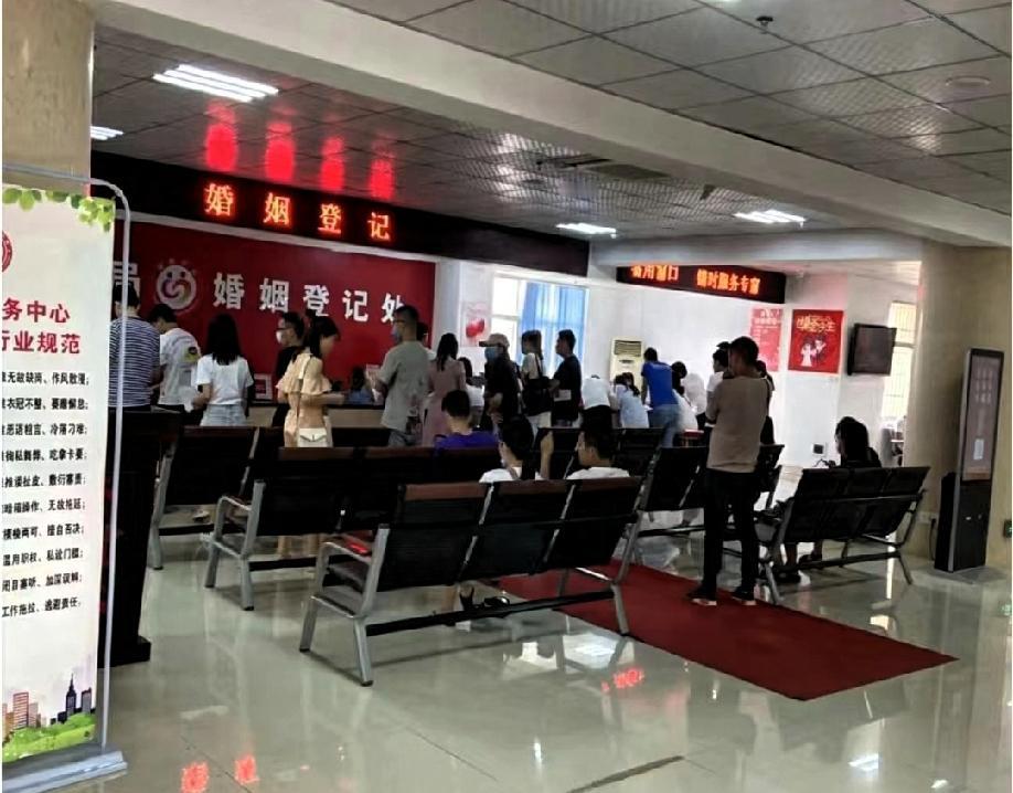 离谱！江西丰城，男子和妻子闹矛盾，干脆眼不见心不烦，跑到外省打工，和妻子断联9年