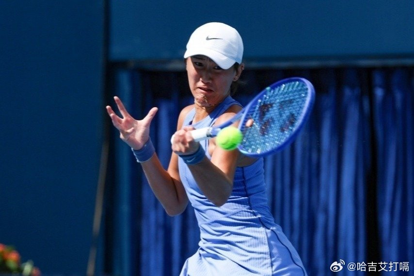 凤凰新闻【2-0进决赛！中国女网24岁1米82王牌归来冲冠：王欣瑜冠军搭档逆袭？