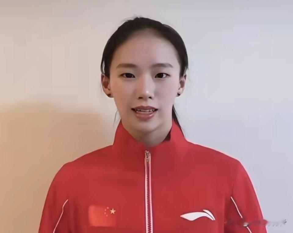 9月24日，陈芋汐现身日本爱知·名古屋，备战亚运会女子10米台单人与双人项目。但