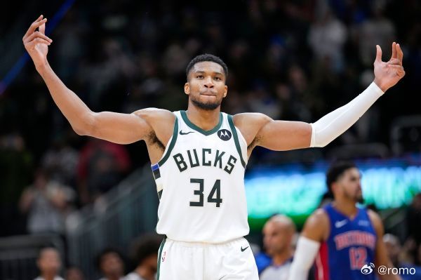 据埃里克·平卡斯报道：字母哥不想和持球大核类的后卫搭档。