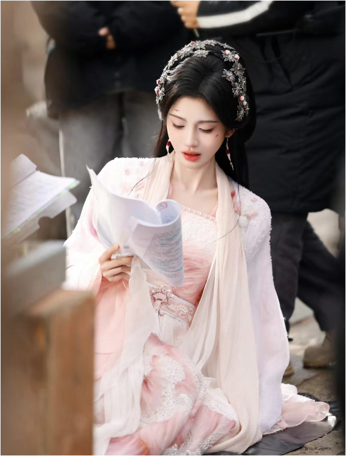 月鳞绮纪换装秀月鳞绮纪活成了奇迹月鳞的样子 换装花样多细节满满超用心 鞠婧祎古装