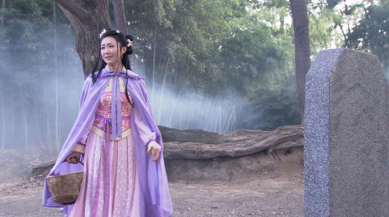 薛琪这件衣服颜色碰撞的恰到好处，粉紫色相融，增加了梦幻和青春的氛围。
#薛平贵与