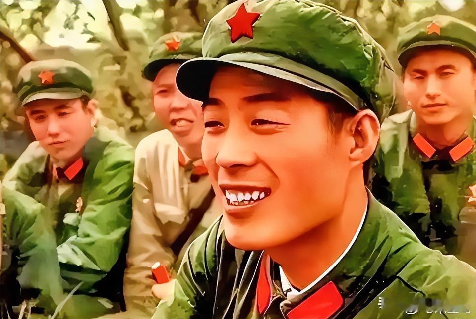 从战场英雄到工厂“老孙”：孙玉国的跌宕人生与坚韧担当
 
珍宝岛战场上，孙玉国浴