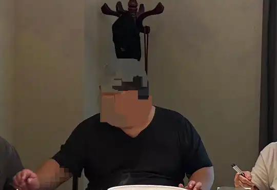 河南一268斤男子，在第一次见女方家长前决定减肥，去医院做切胃手术，结果刚转入普