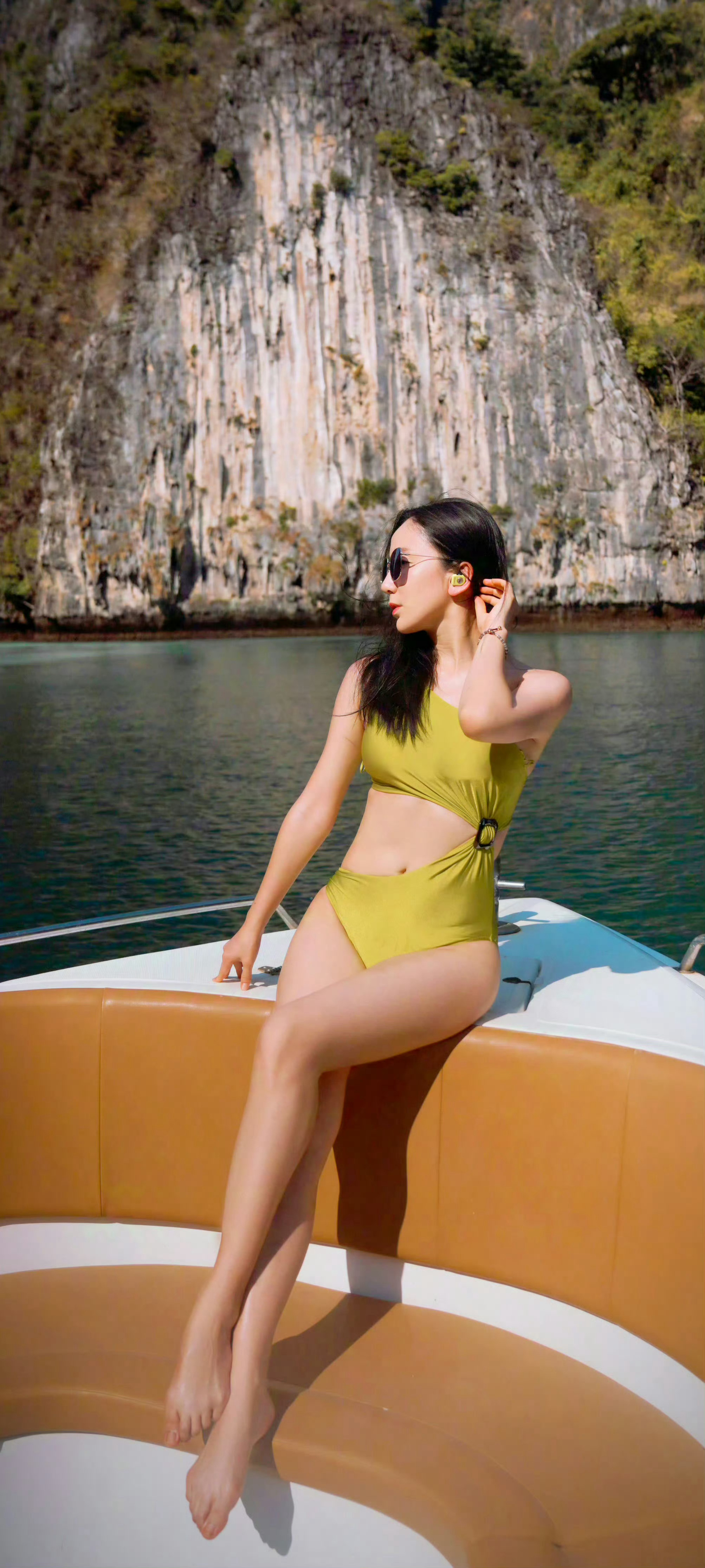 娄艺潇✖️泳装大片合集👙 ​​​