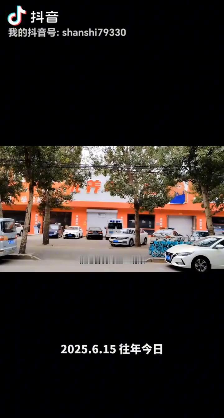 沈阳早市都有什么？《山石逛沈阳》莱价如何？逛铁西马壮早市。
我现在的位置是在沈阳