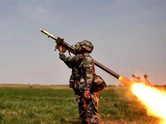 中国向伊朗出售肩扛式地对空导弹？美国CNN近日报道称，预计中国将向伊朗运送名为“