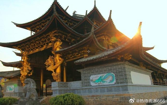 【广允缅寺】广允缅寺距今有三百多年的历史，是西南地区有重要影响的寺院。佛寺集建筑