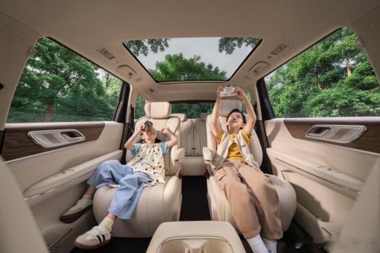 2026 北京车展 五菱星光L 首发【人民的大六座】长续航六座 SUV4980×