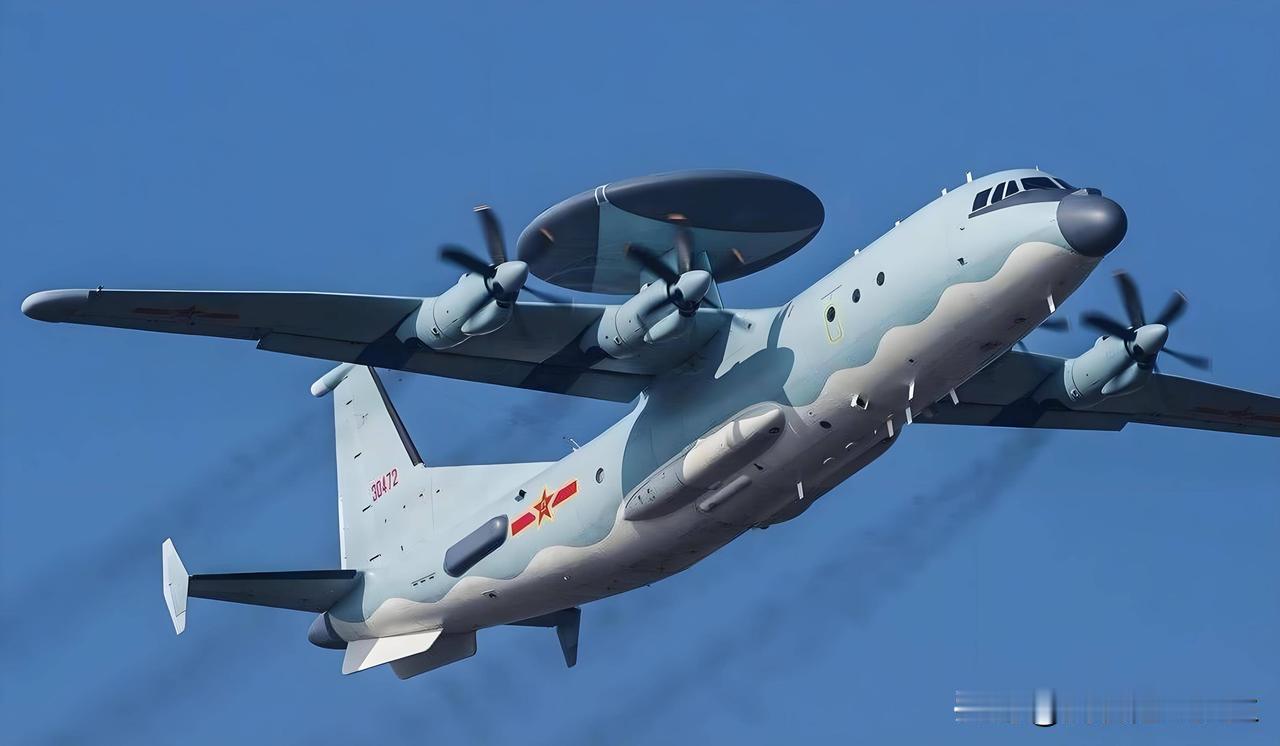 歼-10CE揍阵风都是小菜一碟，这要是再给他们40架歼35，不得拎起来打啊！
