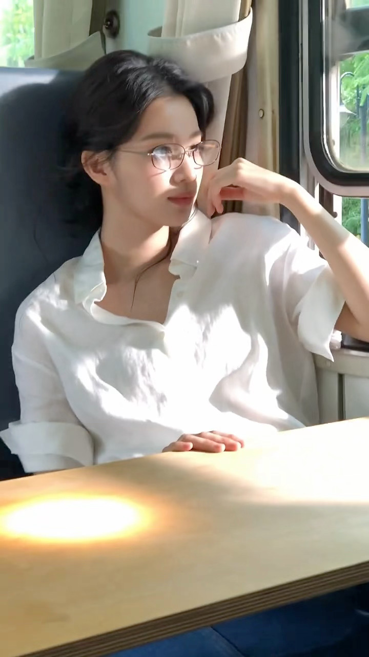姐姐的香气扑面而来！被船儿这组美晕了…🥵🥵 ​​​