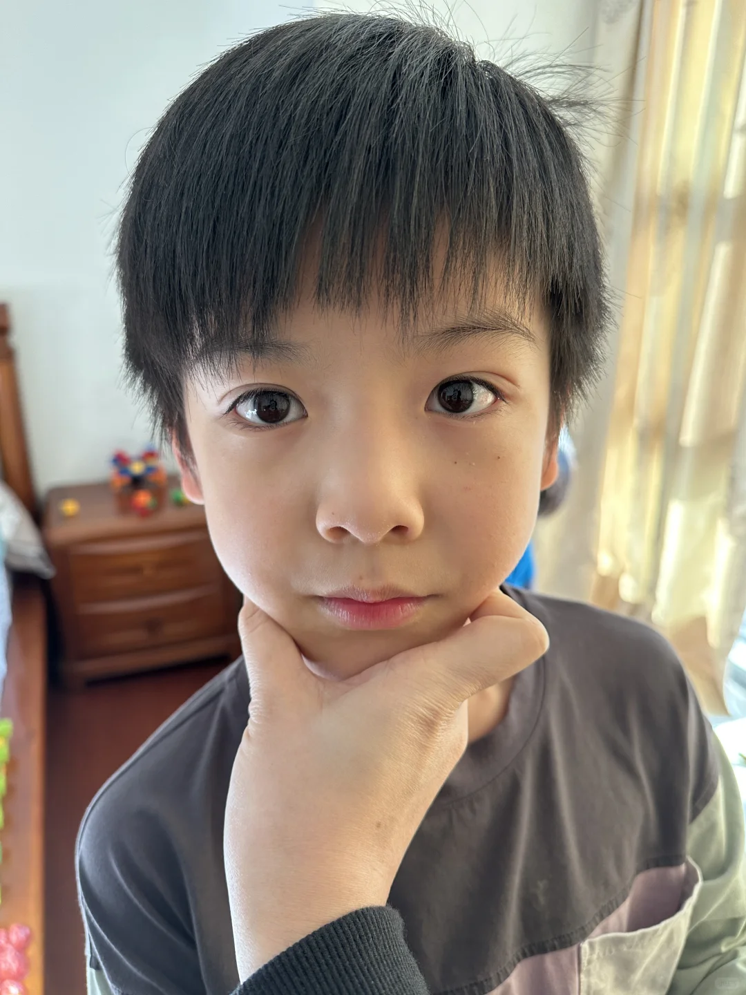 在学校被同学剪了刘海😡