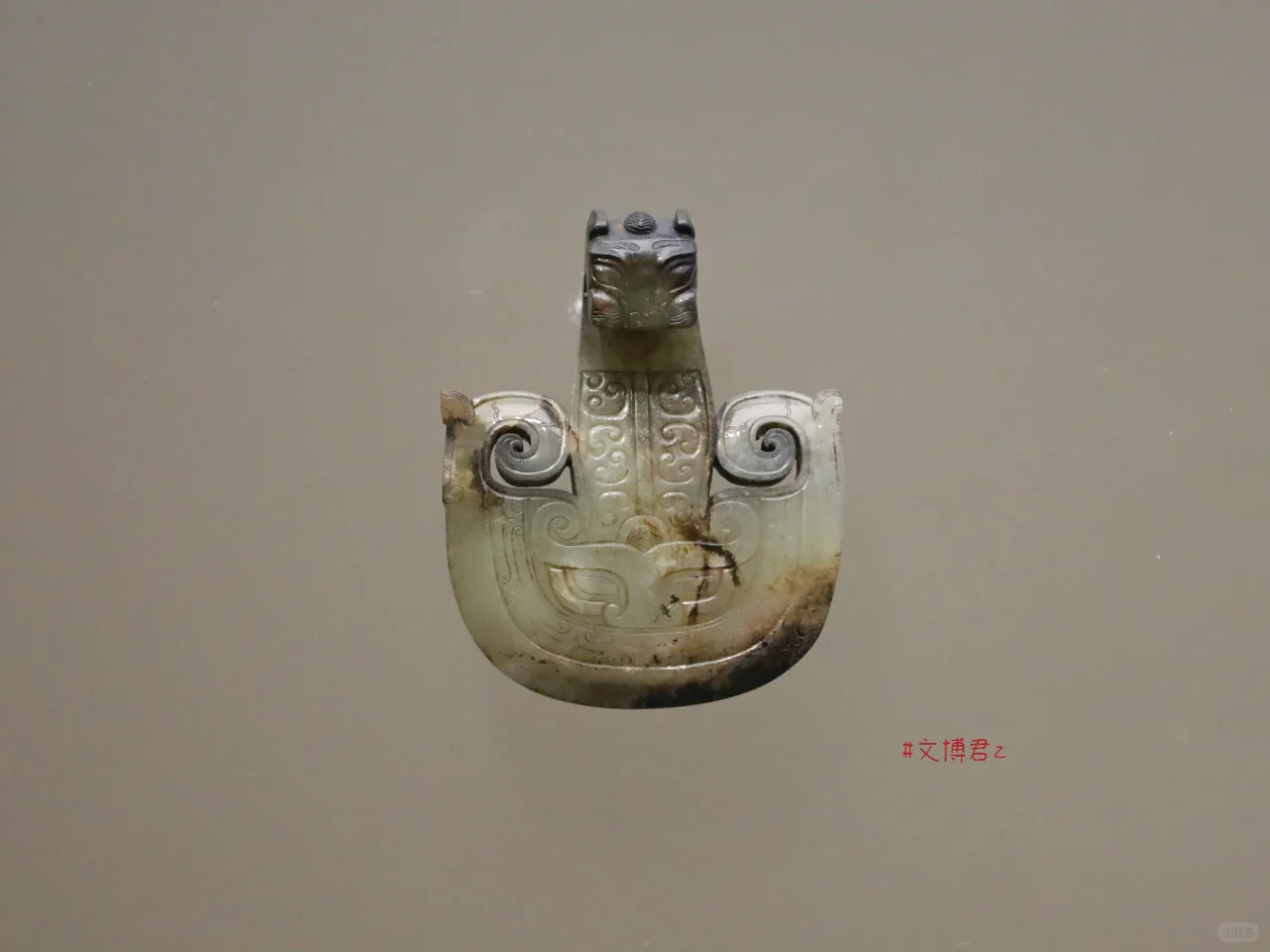 孔子博物馆一级文物：兽面纹玉带钩