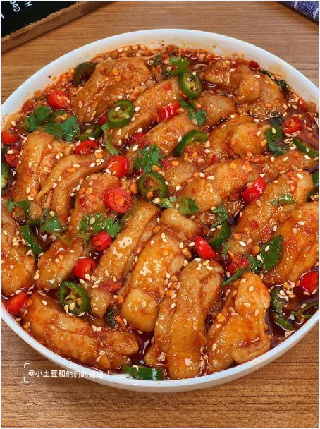 麻辣口水鸡❗️这玩意儿谁见了不迷糊！我的宝藏食谱