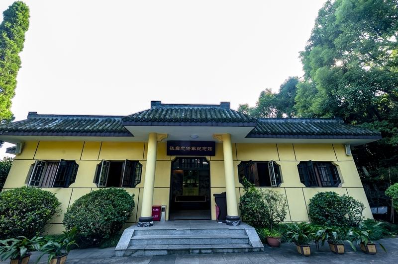 嘿，你知道张自忠将军的故事吗？他的事迹可有太多值得我们年轻人学习的地方啦！
 
