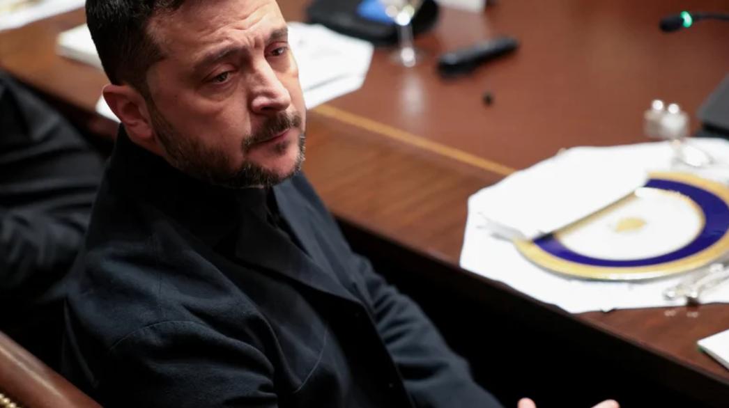 《最后一个冬天》：西方专家暗示泽连斯基或倒台于军事政变
 

莫斯科，11月21