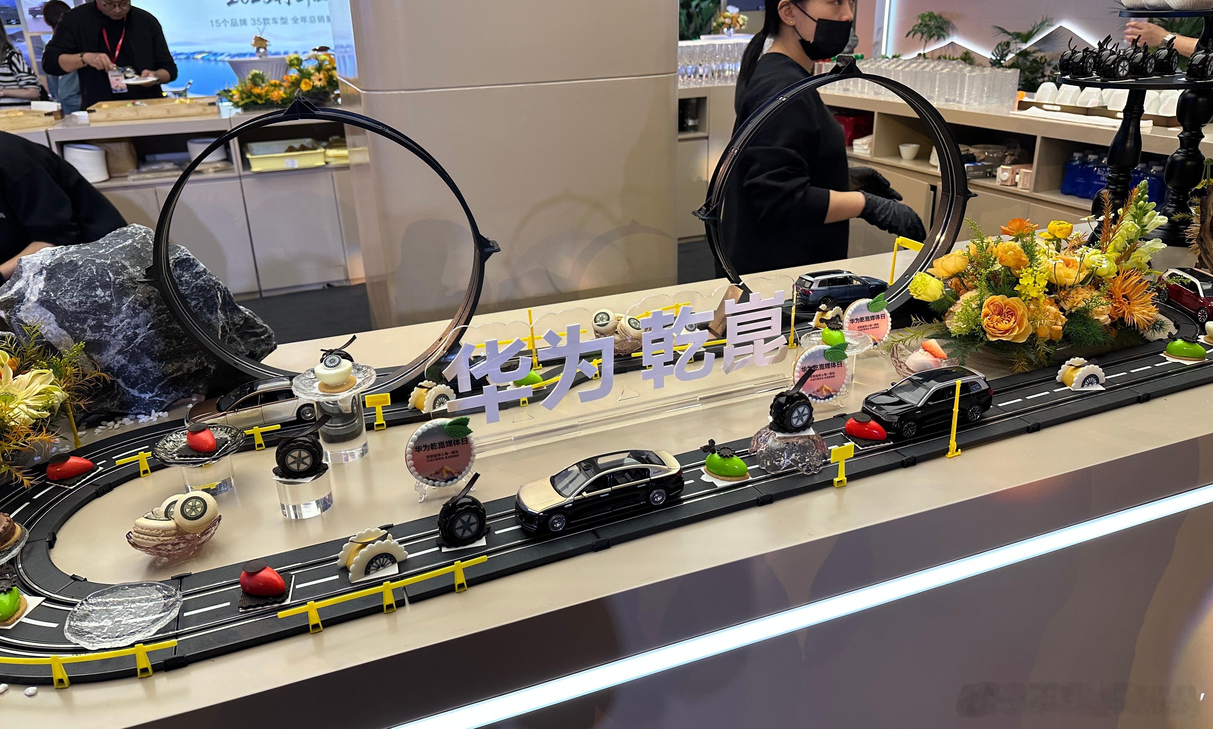 华为乾崑媒体日 看到几个重要数据…截止今天辅助驾驶里程54.2亿公里…累计避免可