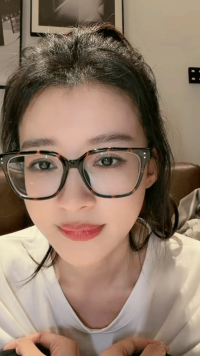 孙怡回应又当上了队长 别人抢着当队长，孙怡一心只想跑路，躲来躲去还是没躲过，这队