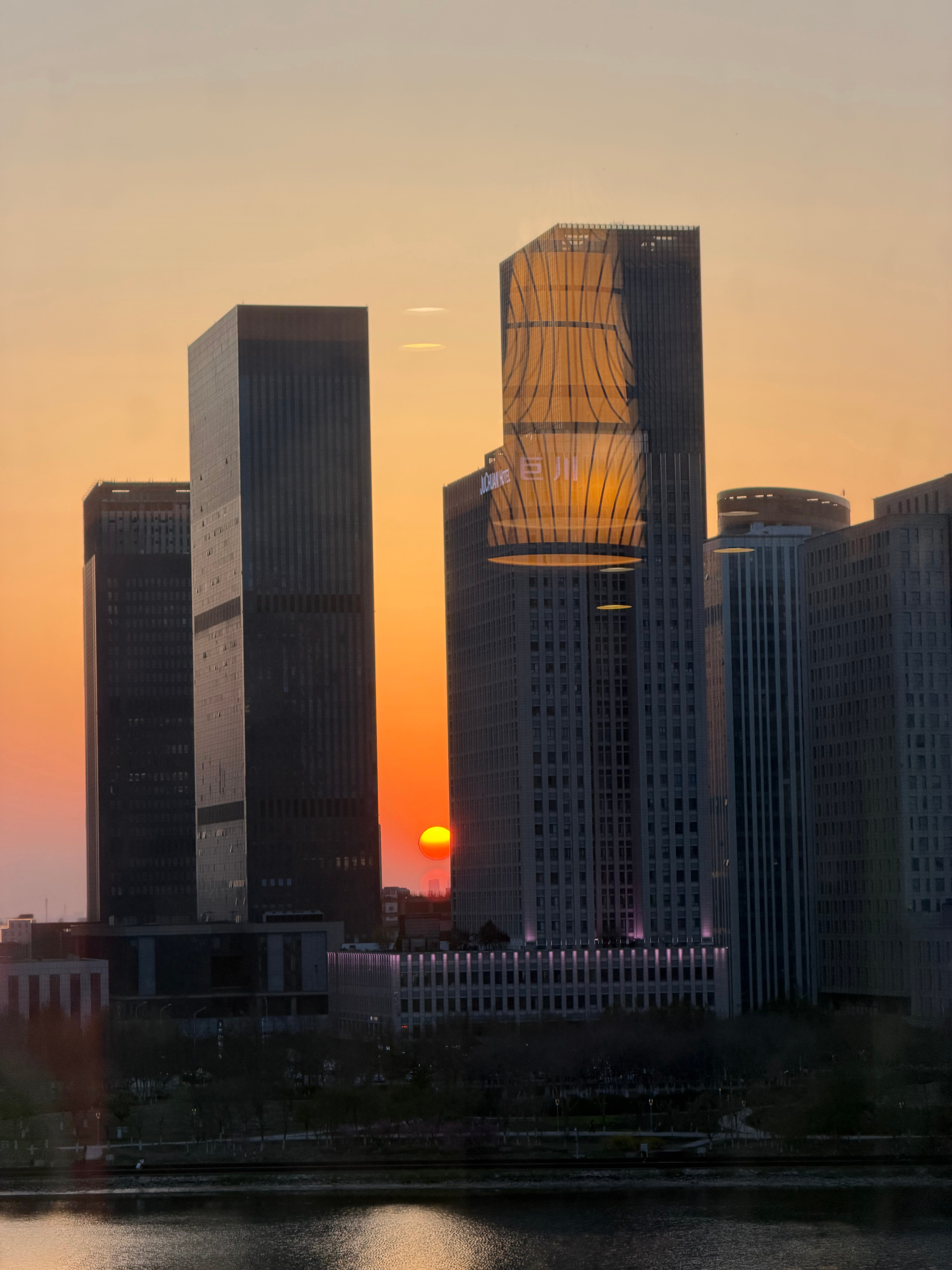 我潮汕朋友在塘沽开个潮汕大饭店！广东潮汕人做事就得干大的行与不行，肯定充分了解并