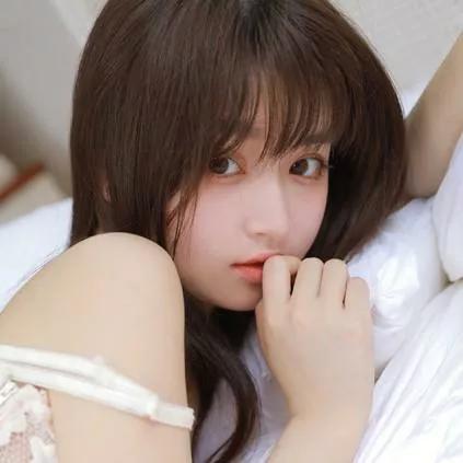 温柔入梦，浅笑嫣然温柔小憩 眸光浅笑 倾城浅笑 湖畔浅笑 温柔睡眠时光