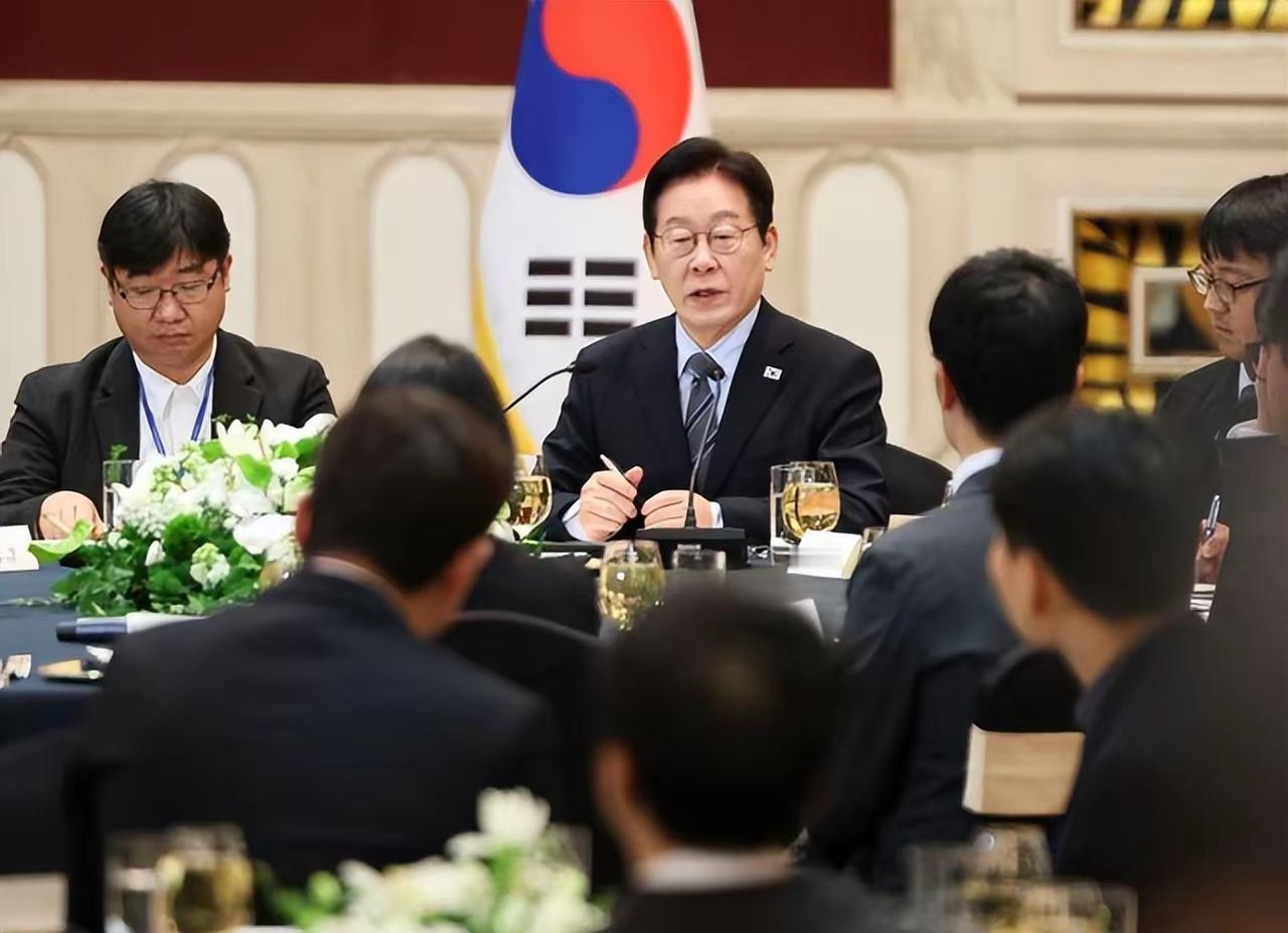 李在明访华结束，
临上飞机前突然发难：
建议“平分”黄海！

李在明这趟访华，来