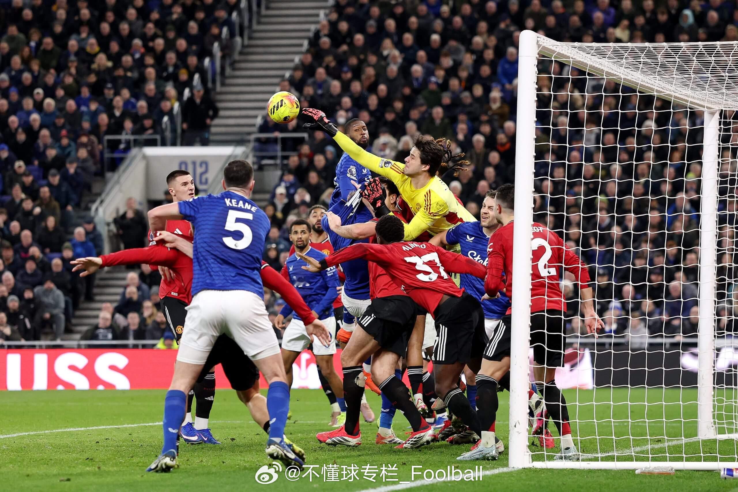 TA关于埃弗顿0-1曼联 的赛后简报2：【拉门斯的大心脏和他的扑救技术一样关键吗