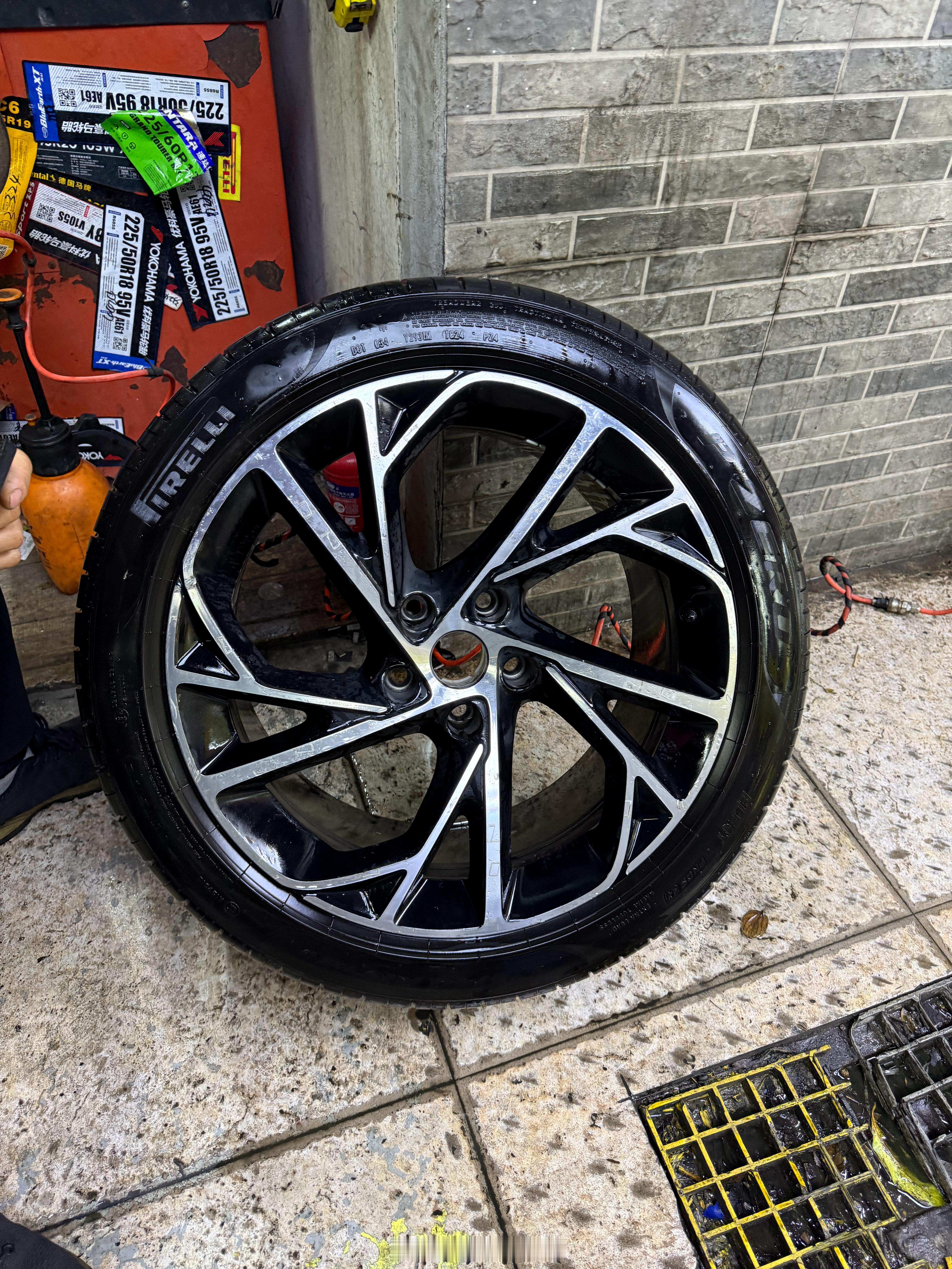 轮辋裂了我也裂了