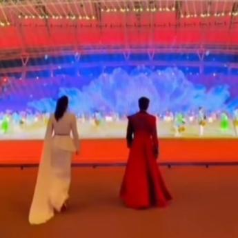 云飞与媛媛在内蒙的演出活动圆满成功。
他们配合十分默契，现场氛围热烈，堪称一场视