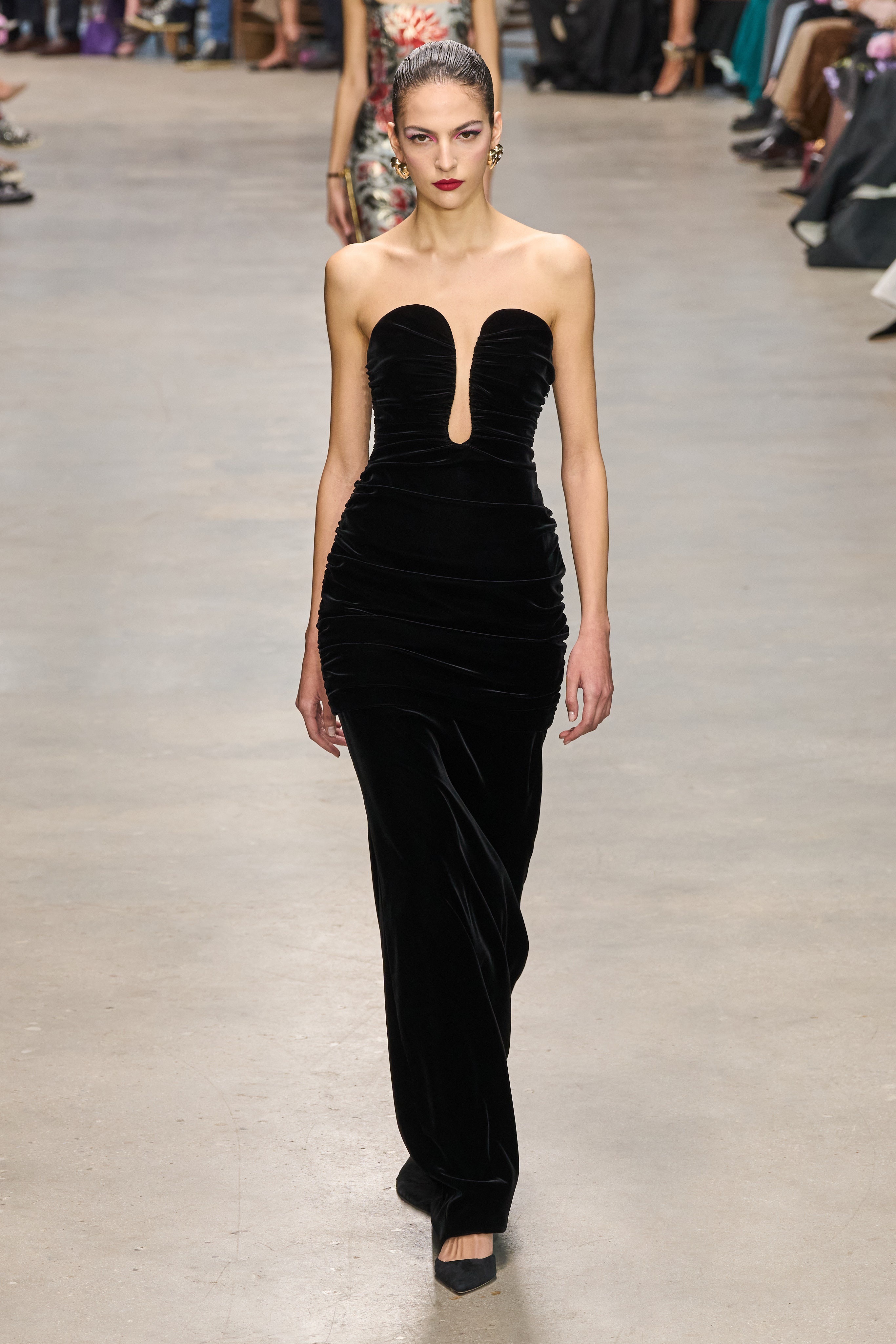 Carolina Herrera 2024秋冬系列 这两件好漂亮 看到第二套不知