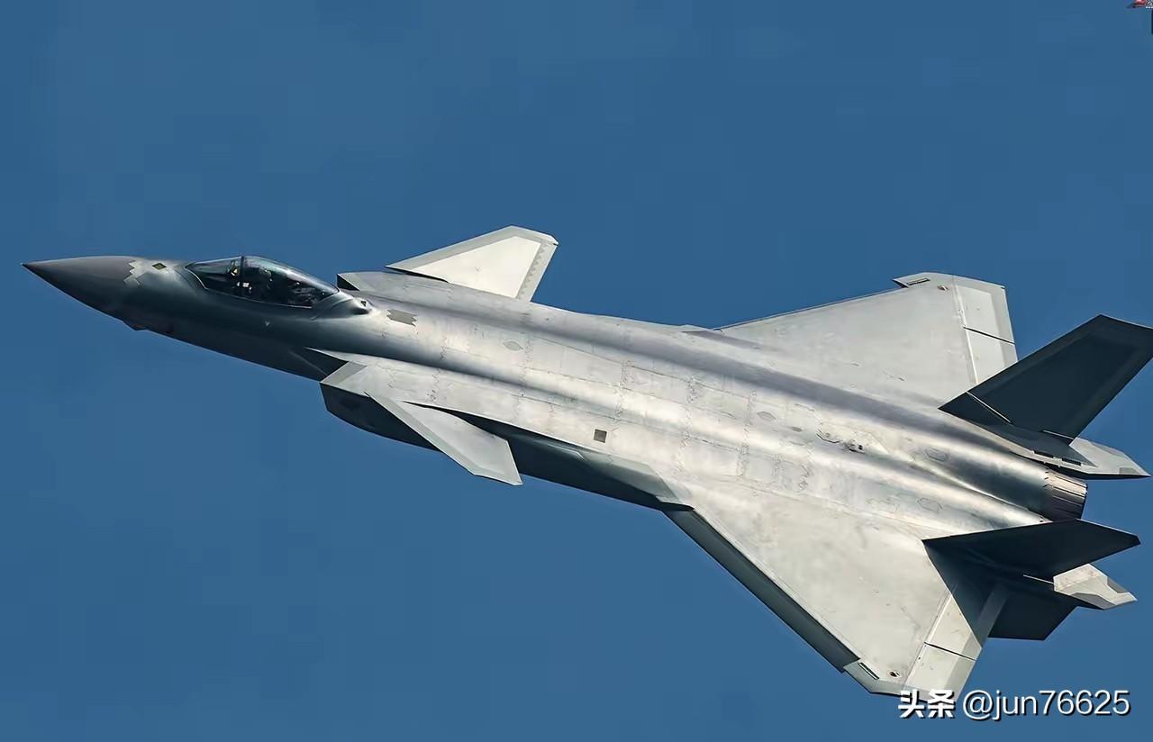 看来老一代的“三剑客”还在发挥积极的作用，毕竟这样的组合放眼全球也少有第二家！在