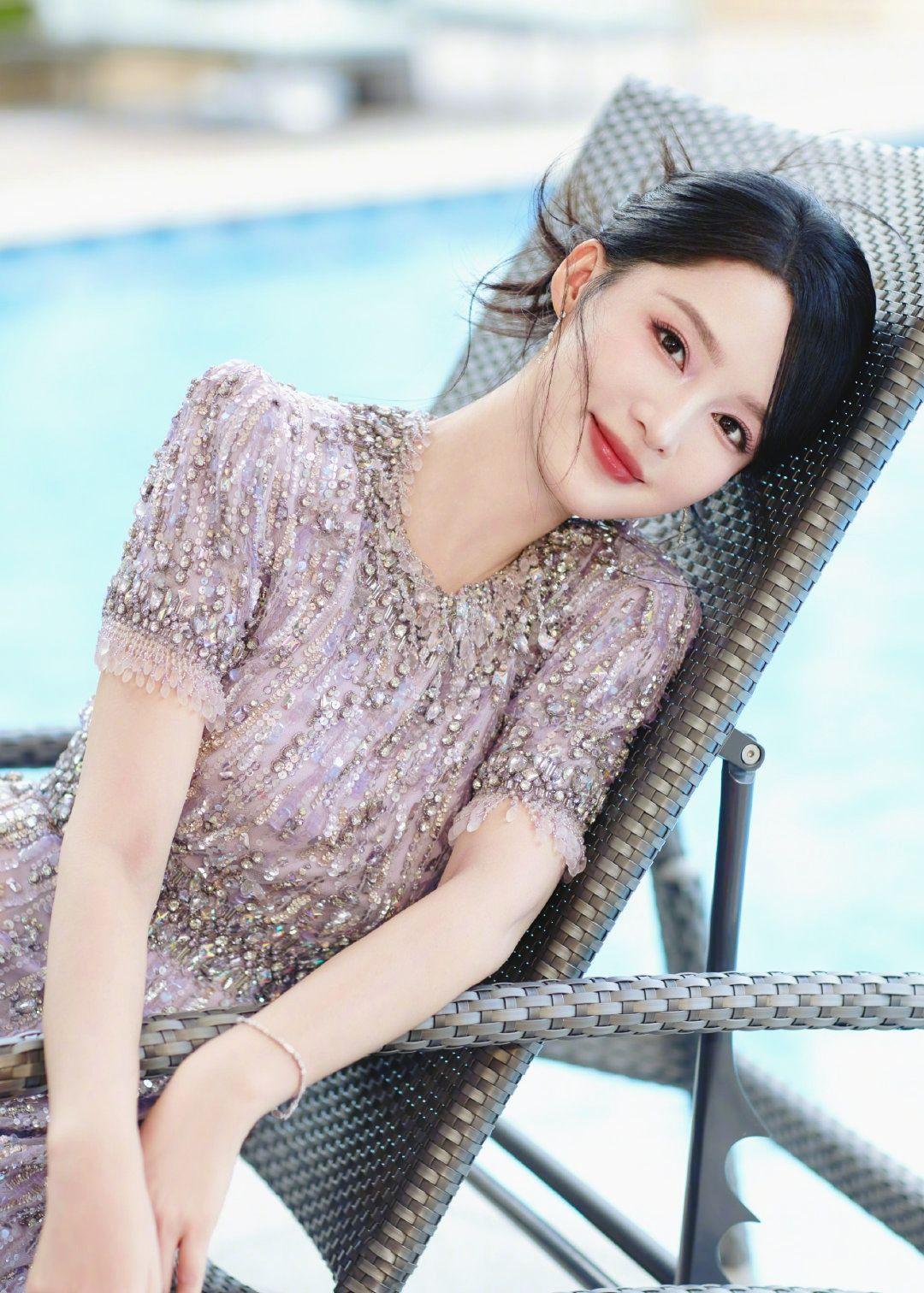 沁沁今天真的好漂亮好有韵味啊！