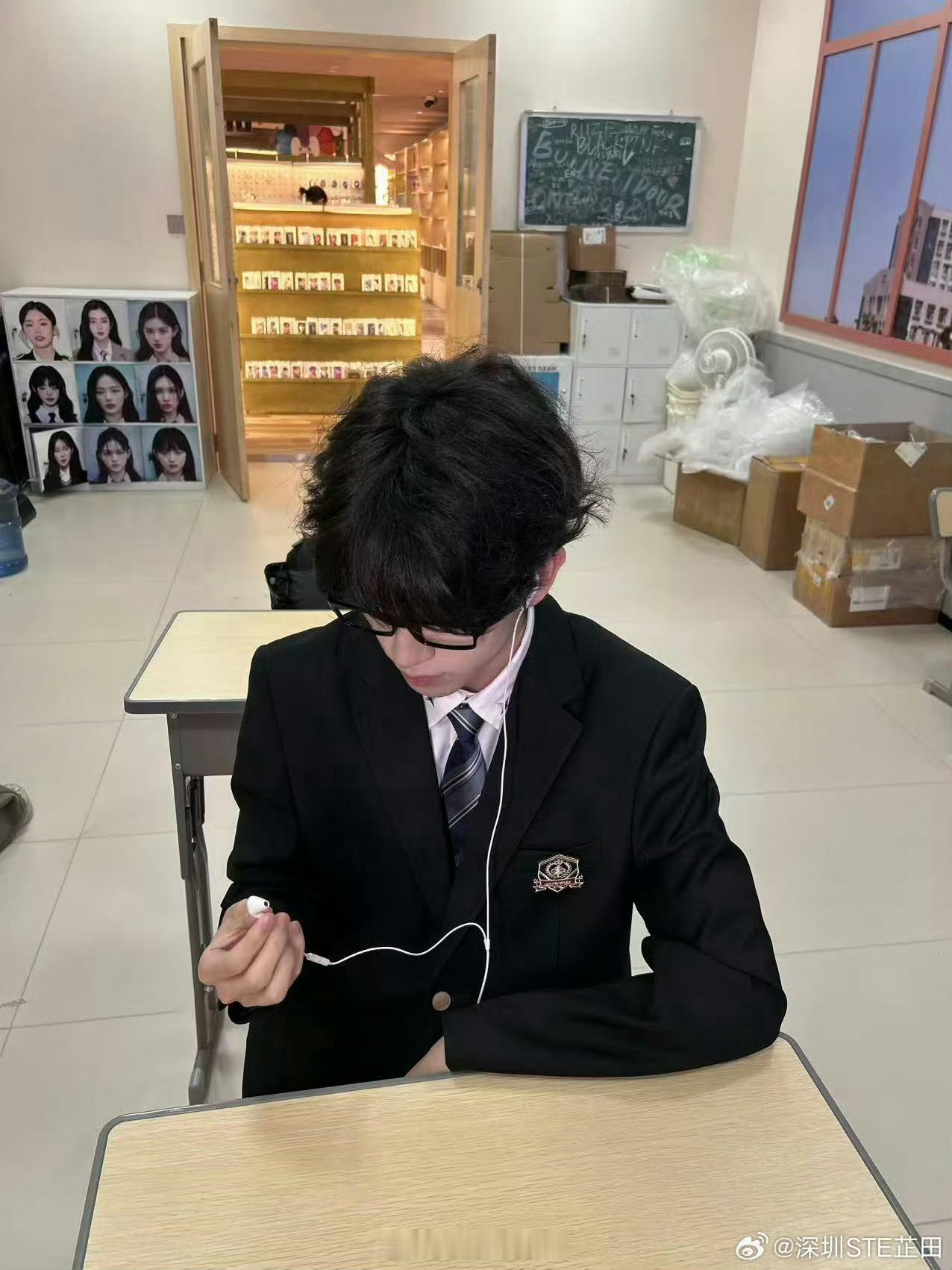 芷田学长也太帅了吧 